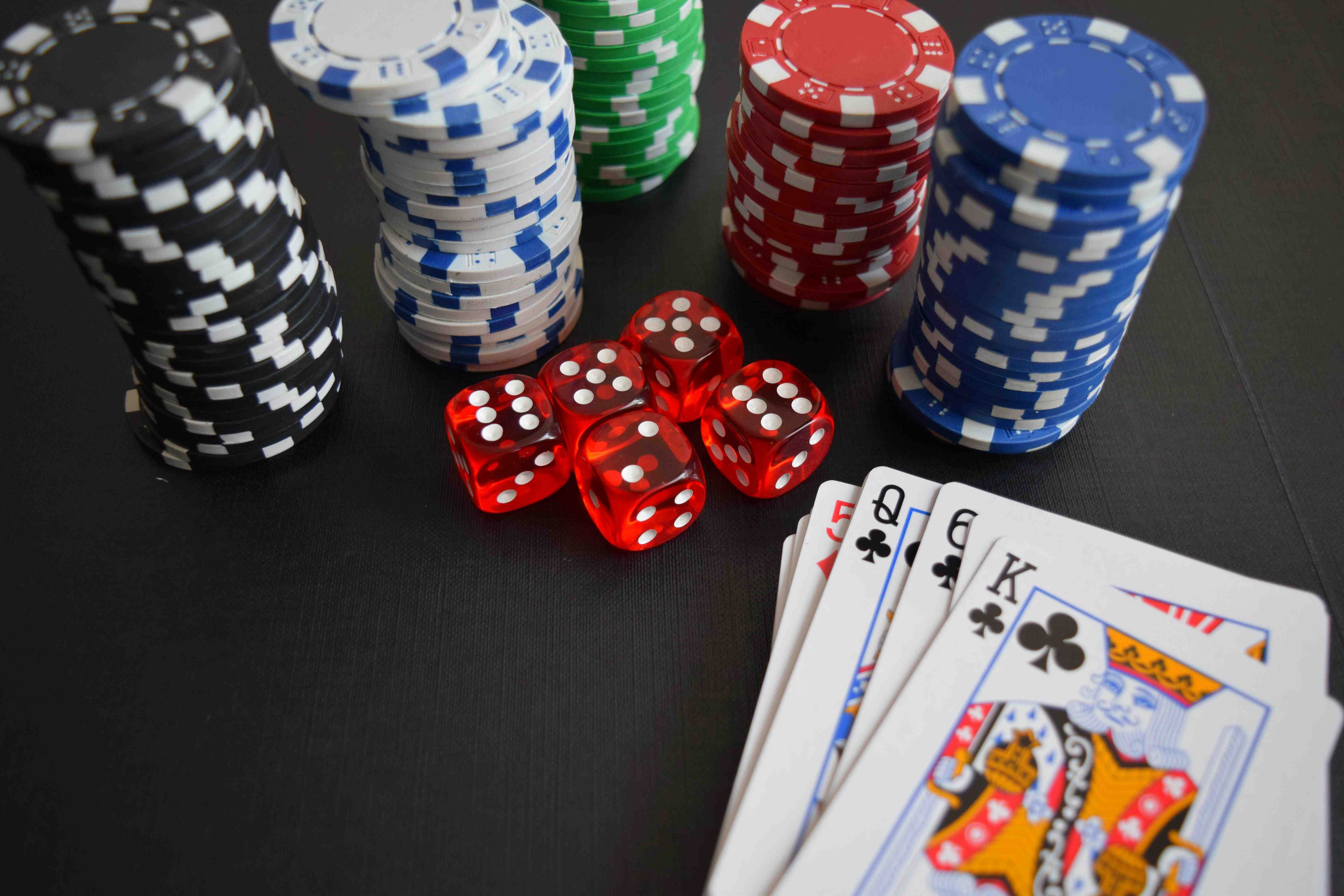 free scatter slot game library showing multiple reel game tiles on mobile screen